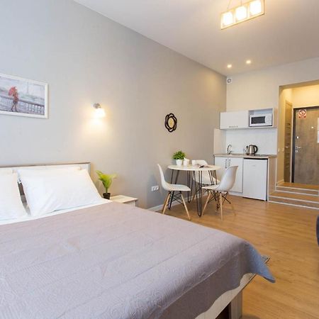 New Studio, Metro Yaroslava Mudroho And Universytet - Chernyshevska Str 95-3 Κχαρκίβ Εξωτερικό φωτογραφία